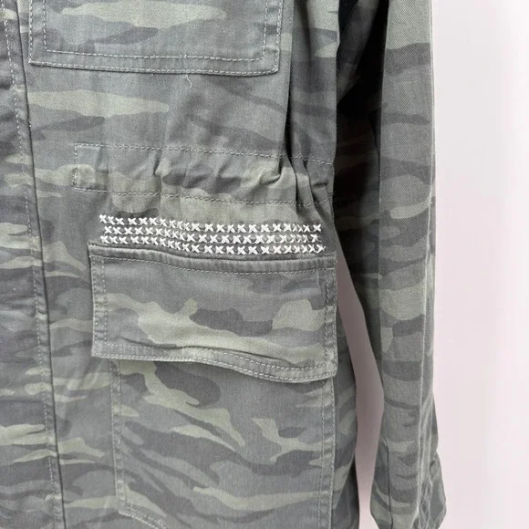 Caslon Women's Camouflage‎ Military Jacket Sz L Green Studded Chore Barn Country - Picture 2 of 14